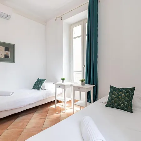 Large 2 Bdr Downtown - Ac & Terrace * Νίκαια